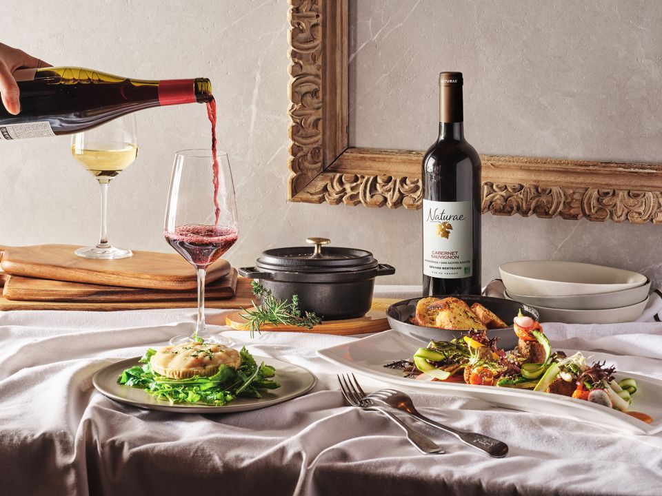 인터컨티넨탈_비건 와인(Vegan Wine)’과 비건 메뉴 페어링.jpg