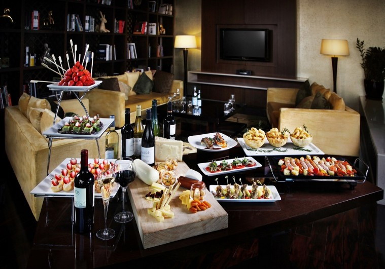 [여의도 메리어트 호텔] 무제한 와인 뷔페_어텀 인 더 글라스.jpg