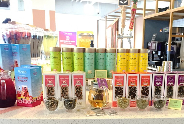 [보도자료] 티젠, 글로벌 플랫폼 위워크에서 특별한 시간 '여름철 힐링 위한 티 파티' (1).jpg