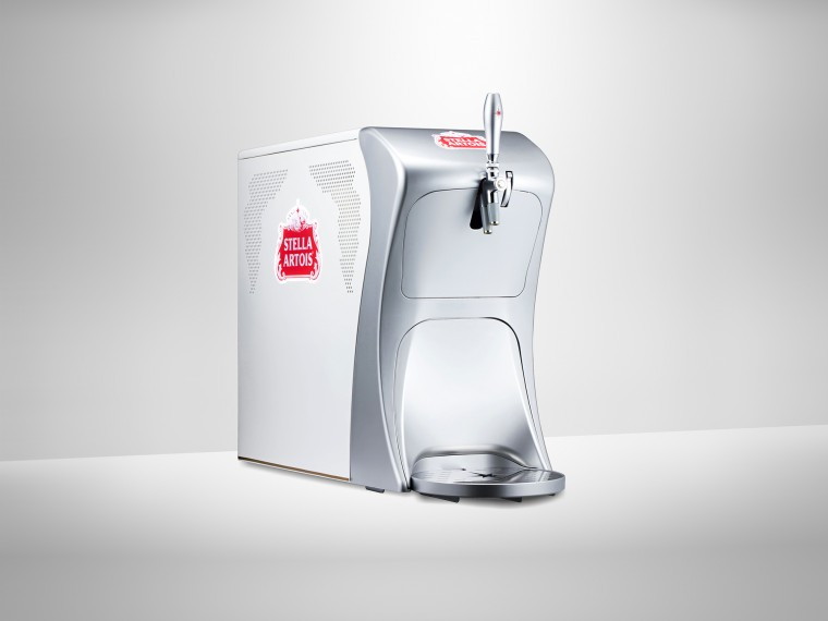 [오비맥주 보도자료]스텔라 아르투아, 전용 생맥주 기기 ‘아이오 드래프트’ 보급_170719F.jpg