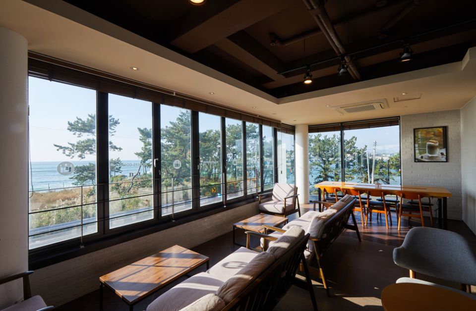 [할리스커피] 울산간절곶해맞이점.jpg