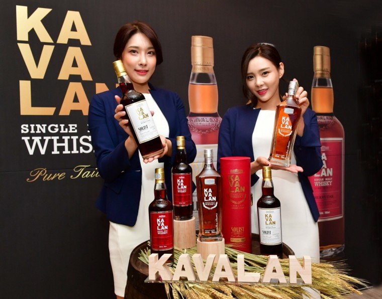 [사진1] 카발란 롯데백화점 입점행사.jpg