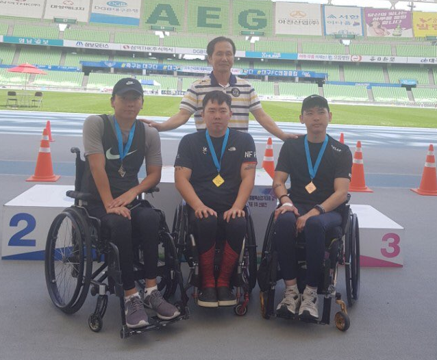 ㈜골든블루, 1등 위스키 골든블루 & 스포츠 높은 사회공헌도를 달성하다. - 골든골든골든블루.png