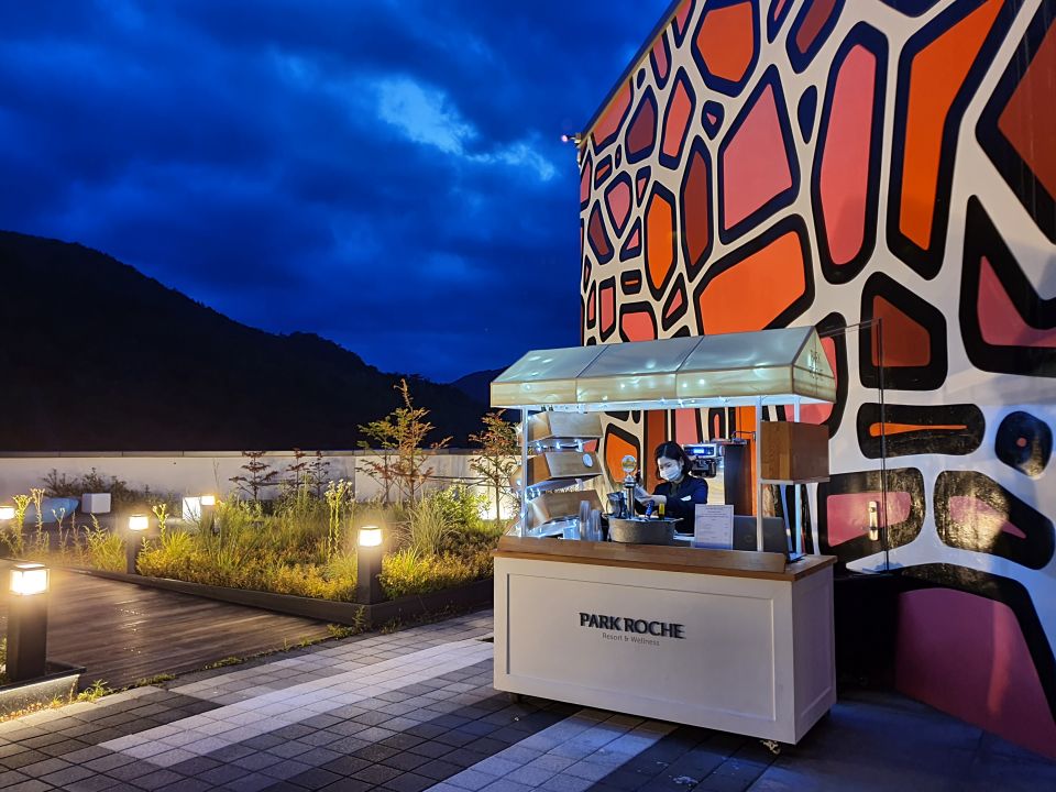 20200722_파크로쉬 루프탑 바 오픈.jpg