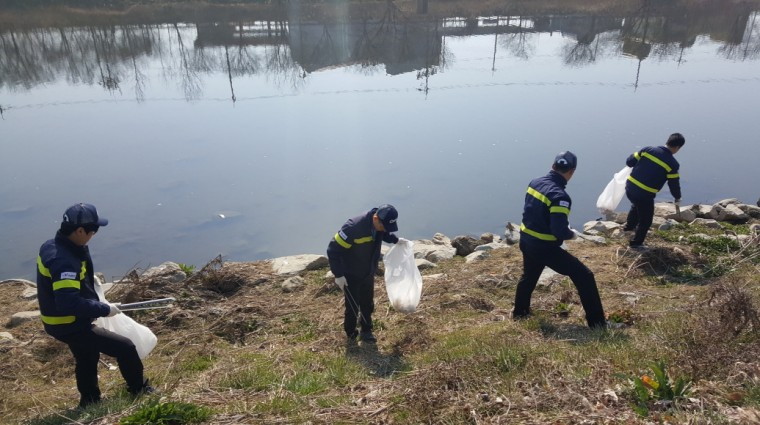 [사진1] 오비맥주, 세계 물의 날 맞아 '물 사랑' 캠페인_20170322.jpg