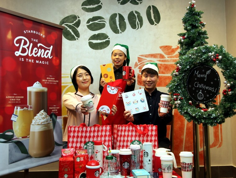[20181026] 스타벅스 사진자료1_스타벅스, 친환경 색 담은 `크리스마스 프로모션` 시작.JPG